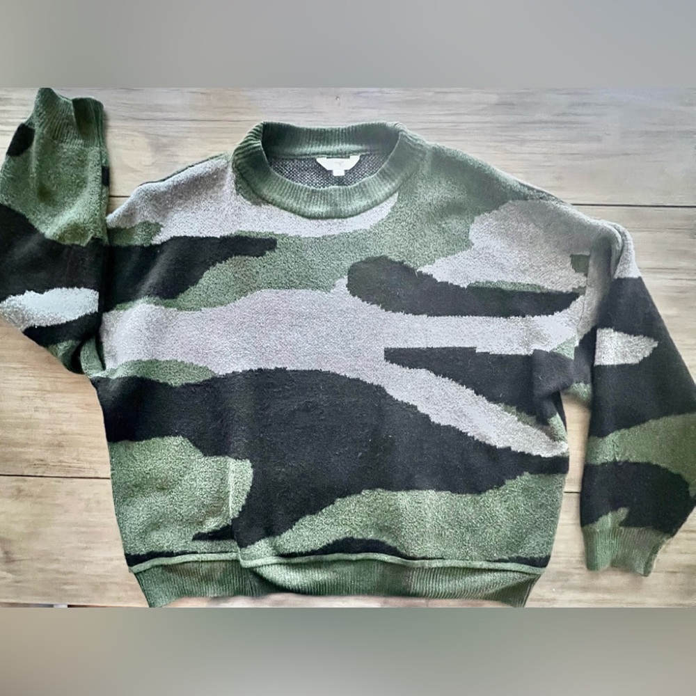 Terra & Sky Womens Plus Size soft cozy Green Camouflage Crewneck Sweater size 2x